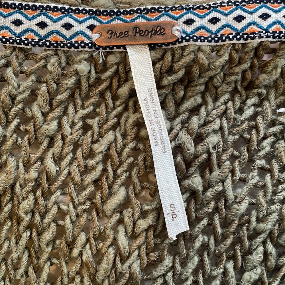 Sweater - Picture 2 of 2